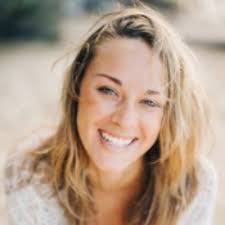 Elaine Moen's Instagram, Twitter & Facebook