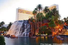 Mirage Hotel And Casino Photos Las Vegas Photos Las Vegas Resorts Vegas Vacation
