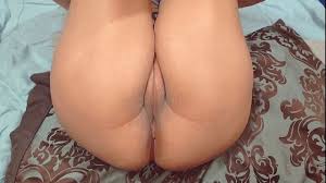 Abriendo el coño apretado de una chica de 18 años, gemidos intensos y semen  dentro de la vagina