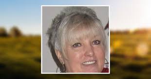 Kimberly Ratcliff's Instagram, Twitter & Facebook