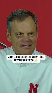 Erik Murray's Instagram, Twitter & Facebook