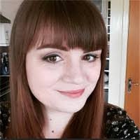 Amanda Bowes's Instagram, Twitter & Facebook