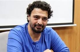 يستعد نجوم جيل التسعينات الرباعي حميد الشاعري وهشام عباس ومصطفى قمر وإيهاب توفيق، لطرح أغنية جديدة تحمل اسم زحمة الأيام من إنتاج شركة كامب. Ø­Ù…ÙŠØ¯ Ø§Ù„Ø´Ø§Ø¹Ø±ÙŠ ÙŠØªØ¹Ø§ÙˆÙ† Ù…Ø¹ Ø£Ù…ÙŠØ± Ø·Ø¹ÙŠÙ…Ù‡ ÙÙŠ Ø£Ù„Ø¨ÙˆÙ…Ù‡ Ø§Ù„Ø¬Ø¯ÙŠØ¯ ÙÙ†