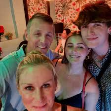 It's a #winepairing #wednesday. A chef-prepared dinner of fresh, flavorful  and healthy food, mindfully paired with wines to compliment each course, is  a staple of a #trainingandchampagning #fallretreat. Healthy and fresh  doesn't