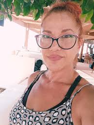 Vicky Bee♫ (@vickybeeofficial) • Instagram photos and videos