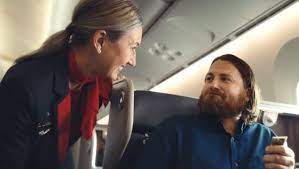 The bachelor's abbie chatfield has burst into tears over a powerful qantas advert urging australians to get vaccinated. Evyno1h Mxafwm