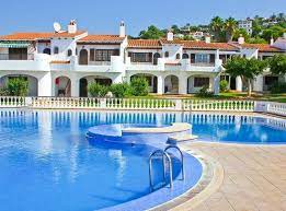 Son bou, alaior, spagna da 682 € 319 € per 7 notti son bou è un piccolo villaggio della regione dell'alaior, con la spiaggia più lunga dell'isola, 3 km di sabbia abbagliante e sofficissima ed un mare limpidissimo; Menorca Vacations Prices Condominium Reviews Spain Tripadvisor