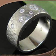 Scatter Flush Set Hammer Band Flush Diamond Ring Hammered Band Buy Diamond Ring