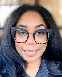 Lashae Jones's Instagram, Twitter & Facebook