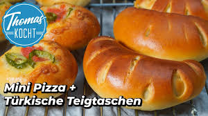 Mini Pizza Turkische Teigtaschen Pogaca Back Challenge Mit Aynur Von Meinerezepte Youtube