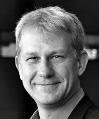 The Software Architect's Role in the Digital Age