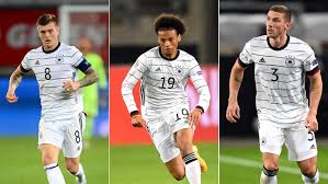 Spanien führt deutschland vor spätestens von diesem moment an lief die partie nur noch in eine richtung, die spanier wirbelten mit ihrem kombinationsspiel die. Keine Eins Und Eine Funf Die Kicker Noten Zu Deutschland Spanien Nationalelf Bildergalerie Kicker