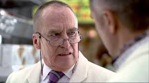 Jag gillar reklam som är konsekvent och följer ett spår, en av mina första favoriter var reklamen för bregott. Ica Stig Reklamfilm Avsnitt 266 Stigs Rynkor Youtube