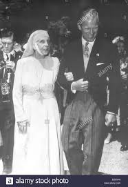 Britische konigliche familie von links zukunft britische konigin prinzessin elizabeth zukunft prinz philip duke of edinburgh lt philip mountbatten british queen elizabeth zukunftige konigin mutter britischen konig george vi zukunft countess / find the perfect prinz philip von england stock photos and editorial news pictures from getty images. Prinz Philip Besucht Seine Mutter Alice Von Battenberg Stockfotografie Alamy