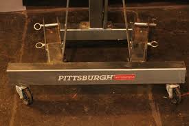 This robust hydraulic shop crane is an ideal choice for lifting engines from vehicles or moving heavy loads in the workshop. Pittsburgh Automotive 2 Ton Engine Hoist Lincoln Crum Auctions