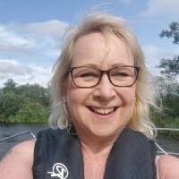 50+ "Lucy Metcalfe" profiles