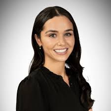 Cassandra Carr's Instagram, Twitter & Facebook