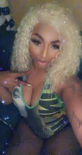 Kailyn Tiny Locs added a new photo.