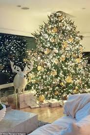 See more ideas about kardashian christmas, kardashian christmas card, kardashian. Kardashian Christmas Kourtney Shows Off Her Tree Again After Khloe And Kylie Debut Theirs Daily Mail Online