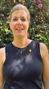 יצאתי למסע בעקבות הקשר שבין הנפש לגוף כדי לגלות מה באמת מסתתר מאחורי המחלות  איתן אנו מתמודדים. נפגשתי עם שורה של רופאים, חוקרים ומומחים בתחום, ובאמצעות  מחקרים פורצי דרך מספק לכולנו טיפים