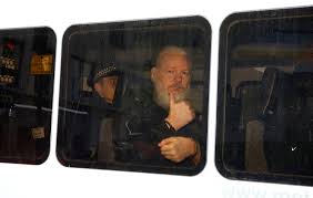 Assange Fathered Two Kids With Lawyer In Ecuador Embassy Dhaka Tribune Play a new puzzle game, free assange.