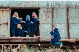 Pakcik posmen baru ja hantar tadi. Foto Photoshoot Konvo Rare Tarik Perhatian Netizen Yang Last Paling Rare Kisah Dunia