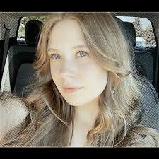 happy international mariah’s day !!🎀, sorry i tried as hard as i could  with this helpp but you’re so pretty so the edit turned out well!!, ac/rm:  emofromwhoville , #edit #utterly_chloe #mariah ...