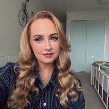 📸 Photographers of Bristol and Bath! My partner and I are two vegans  getting married in July in Bath. We would like to hire a photographer that  can take documentary photos for