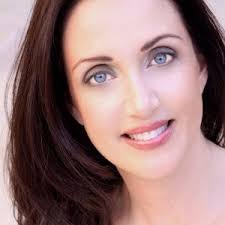 LA BELLA DONNA Information