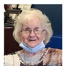 Dorothy Breeze's Instagram, Twitter & Facebook