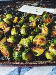 Honey Sriracha Roasted Brussel Sprouts Recipe In 2020 Roasted Brussel Sprouts Vegetarian Side Dishes Roasted Brussel