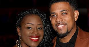 Northshore Food Bank supporters dress up to play