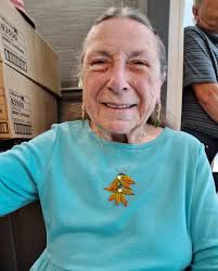 Got to meet Sandy Fox, Great autograph and photo. Thank You Sandy.