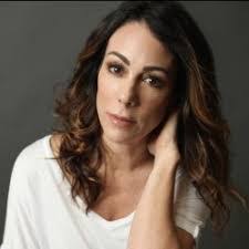 Melissa Cuthbertson's Instagram, Twitter & Facebook