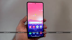 Features 6.5″ display, snapdragon 720g chipset, 4500 mah battery, 256 gb storage, 8 gb ram, corning gorilla glass 5. Samsung Galaxy A52 Review For The Fashionistas Ndtv Gadgets 360
