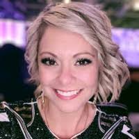 Ashley Langer's Instagram, Twitter & Facebook