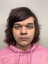 Julian Pyle's Instagram, Twitter & Facebook