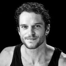 DIAVOLO: Architecture in Motion