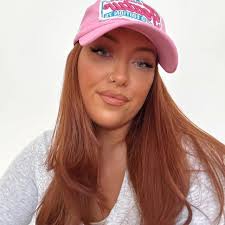 Mary Wilde (@moretomary) • Threads, Say more