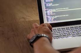 Même en devenant senior avec un travail en tant que développeur mern, vous devez toujours vous efforcer d'accroître votre expertise en explorant. Devenir Developpeur Informatique Quel Langage De Programmation Choisir