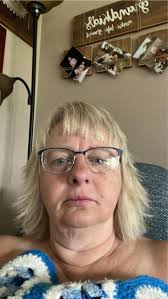 Cutting long hair after 60 feels better