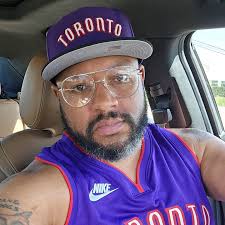 Darius Simon (@swaggyshizz27)