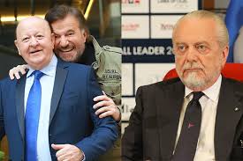 ▸ napolis president aurelio de laurentiis ska vara redo att sänka spelarnas löner med 25 procent efter deras vägran att bo… Massimo Boldi Non Abbandonai Christian De Sica Ma Aurelio De Laurentiis Era Ingombrante
