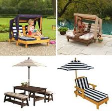 A pair of cup holders are perfect for cold drinks on warm days. Kidkraft Double Chaise Lounge Oatmeal Off 56