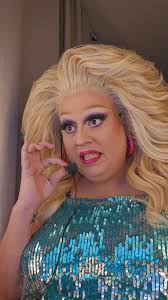 pay your bill... #oliviajonesfamilie #oliviajones #kultkieztouren #bill  #drama #dragqueen @KultKieztouren @Olivia Jones & Family💋