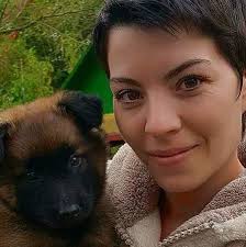 Jennifer Rustin's Instagram, Twitter & Facebook