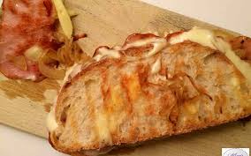 Croque Savoyard La Recette Gourmande Des Montagnes Recette Recette Croque Monsieur Recettes De Cuisine