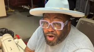 Behind the sewing machine: Episode 2 How I got