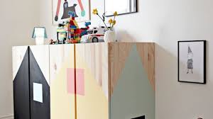 Aménagez votre salon avec charme avec un meuble tv au design élégant et à la finition artisanale signée interior's. Peinture Meuble Relooker Son Mobilier Avec De La Couleur Cote Maison