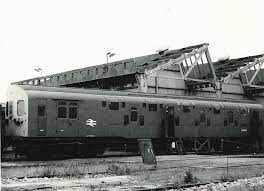 As superfast trains, they are given a high priority by the indian railways and their route. Sr Class 4dd Wikipedia